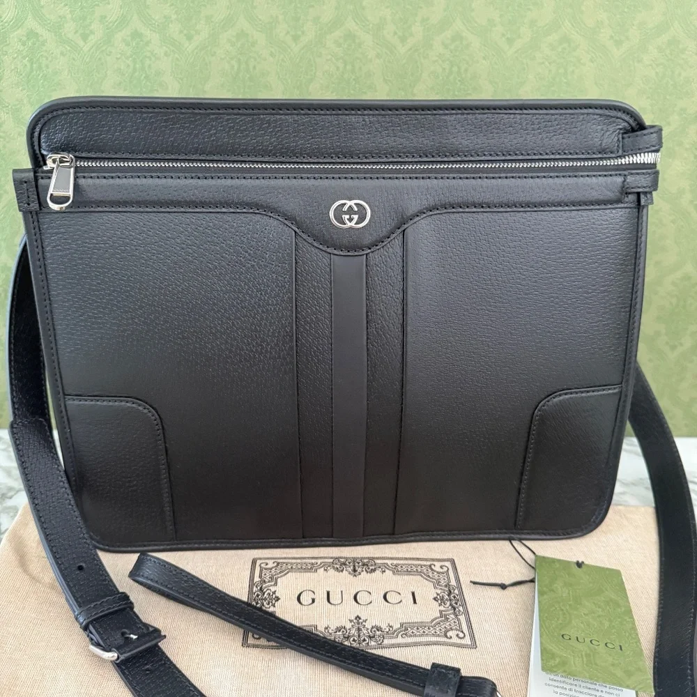 Gucci 735111 Unisex Black‎ Saffiano Leather Messenger Bag
